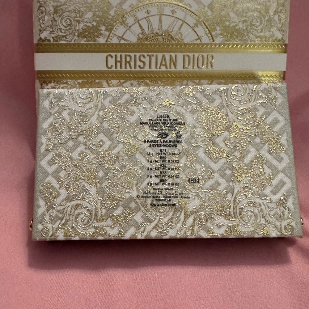Dior Limited Edition Holiday 2024 Eyeshadow Palette Luxurious Shades - Picture 5 of 9